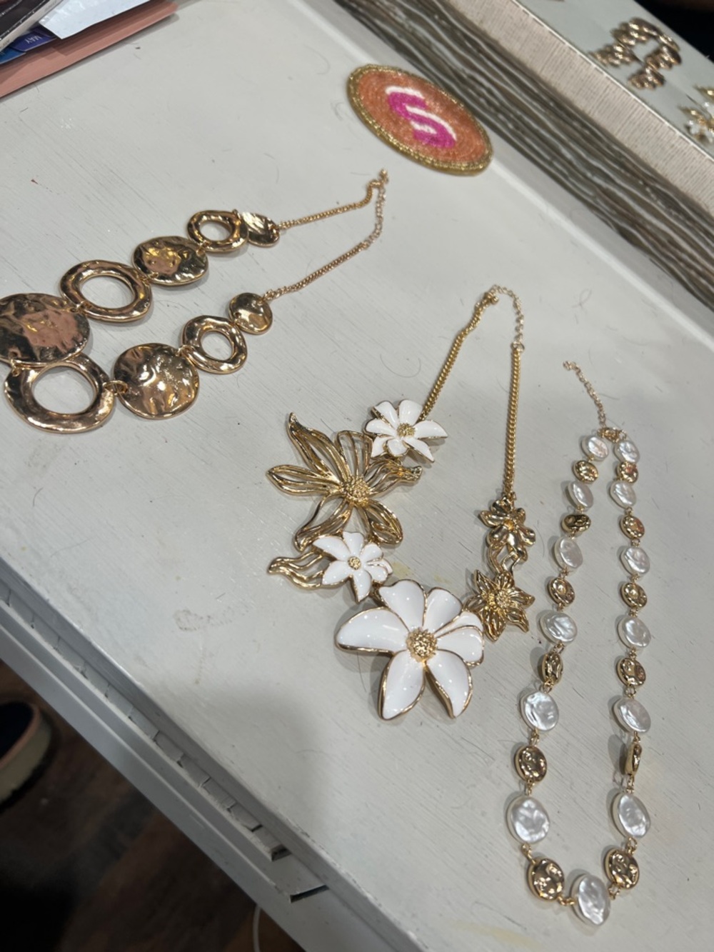 Gold and White Floral Pendant Necklace - Women Jewelry set 3
